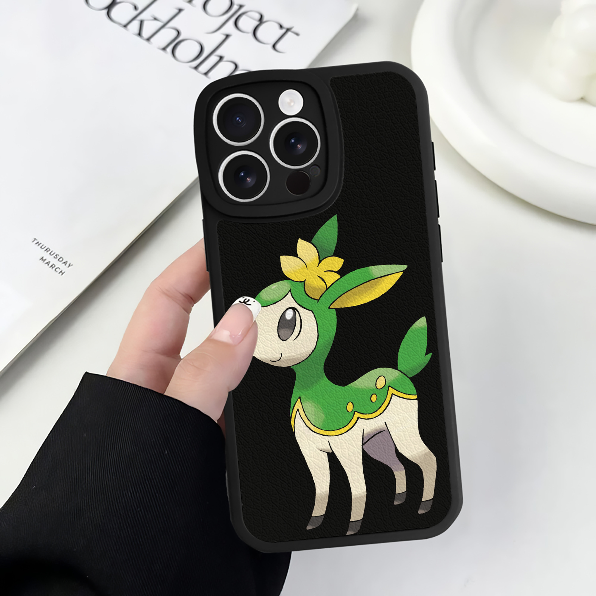 （画像用） ポケットモンスター Pokémon 【iPhone 16シリーズ対応】シリコンスマホケース（レザー調） 材質：シリコン